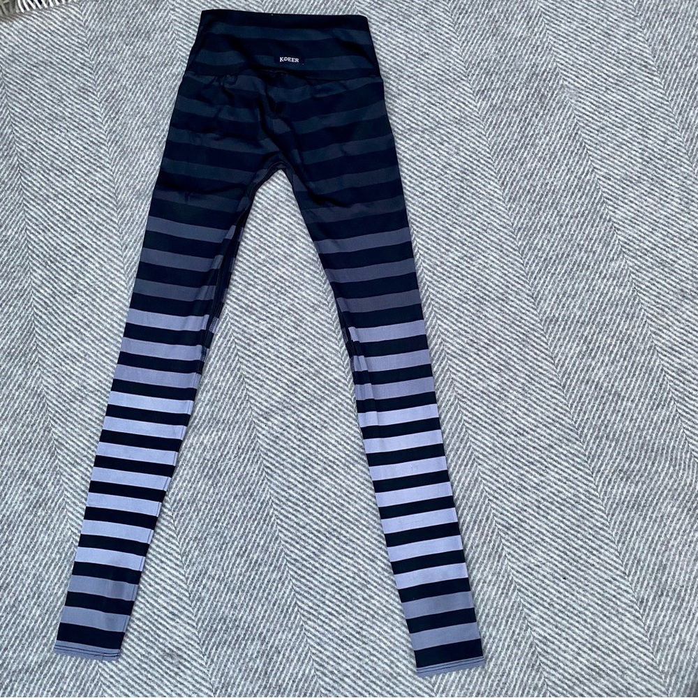 K-Deer Full Length Leggings in Jody Stripe High Waisted Rise Black Gray Ombré M - Picture 5 of 12
